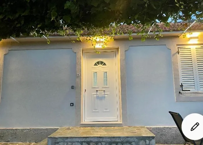 Dina's House 2 Holiday home *